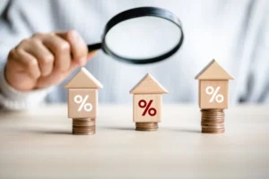 Nên gửi tiết kiệm online hay tại quầy? Đâu là lựa chọn tốt nhất?